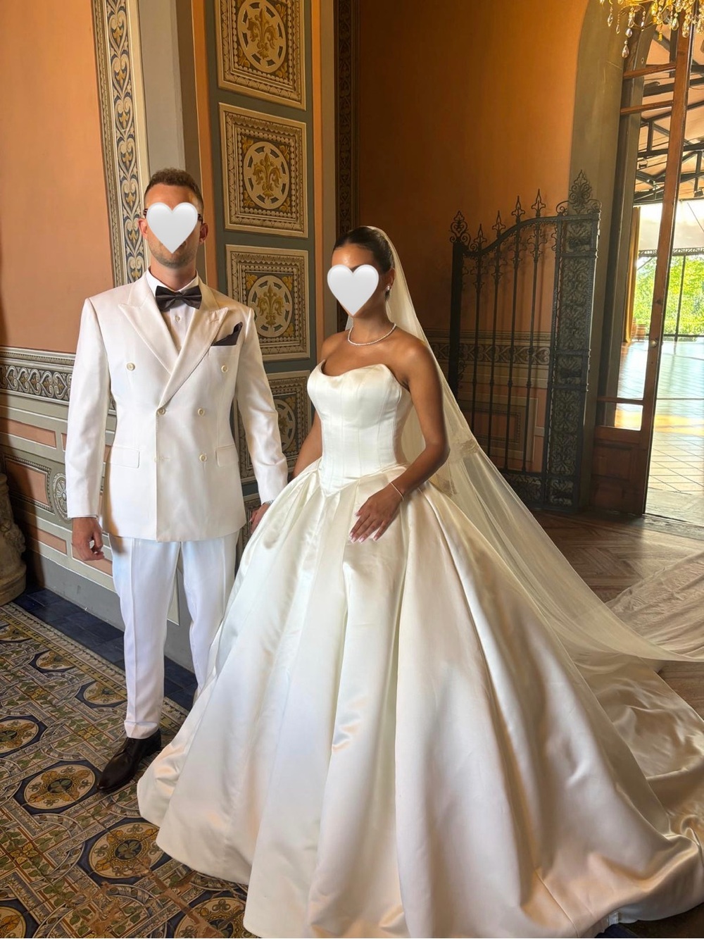 Strapless ballgown